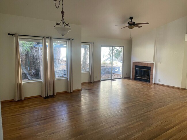 Foto del edificio - Beautiful Northwest Reno Location!