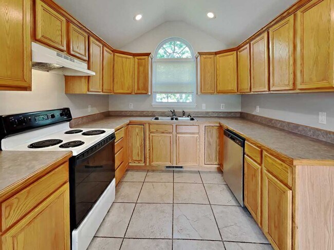 Foto del edificio - 720 N Elder Ave