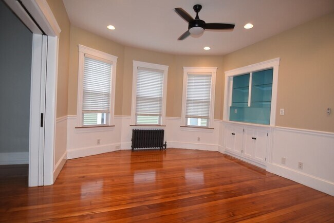 Building Photo - 20 Hubbardston Rd