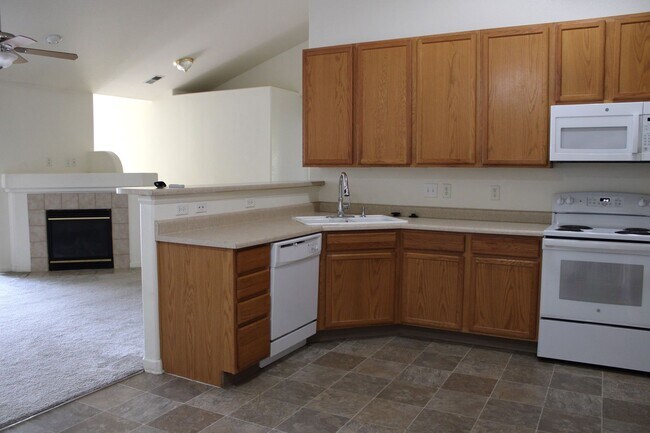 Foto del edificio - Lovely Two Bedroom Condo in Greeley