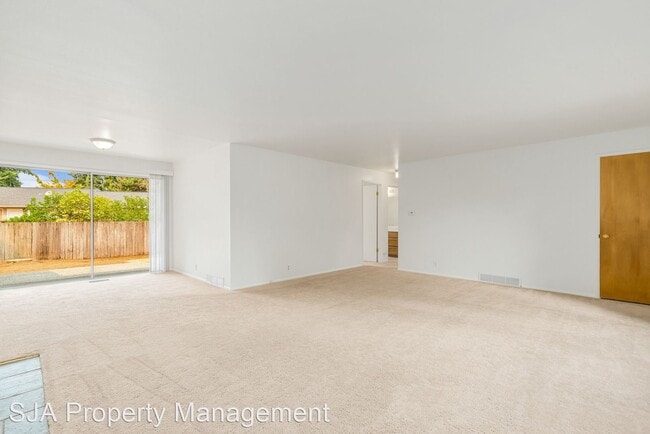 Building Photo - 4 br, 1.5 bath House - 1815 116th Ave NE
