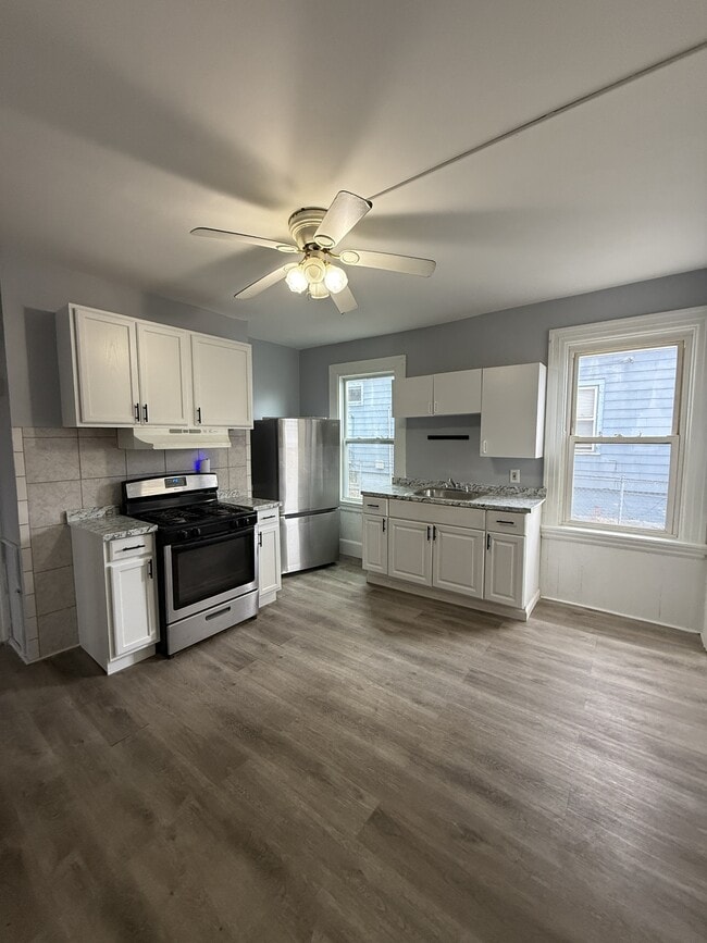 96-98 Sargeant St-FL1 - 96-98 Sargeant St-FL1 Apartment