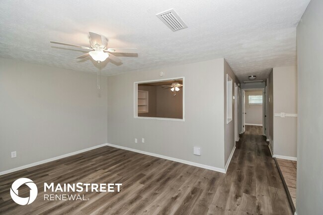 Building Photo - 352 Aries Dr