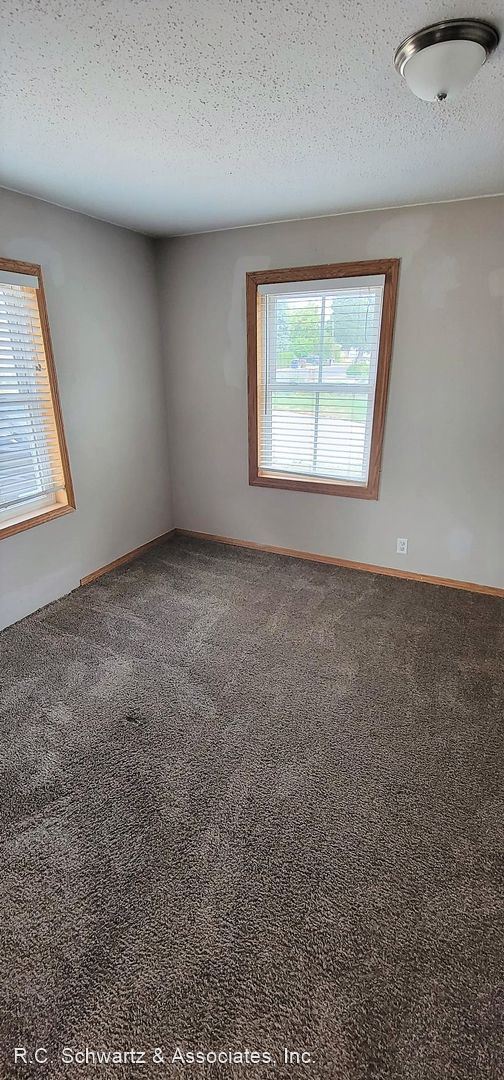 Foto del edificio - 1 br, 1 bath House - 3202 E 33rd