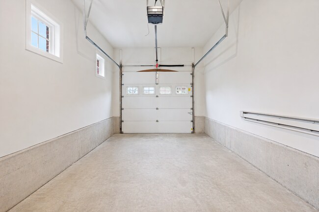Interior Photo - Barclay Square at Princeton Forrestal