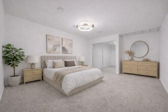 Building Photo - 2016 Main St