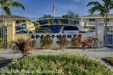 Primary Photo - 125 Airport Ave E