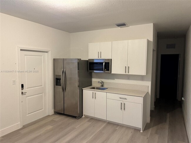 Foto del edificio - 2623 SE 8th Ct