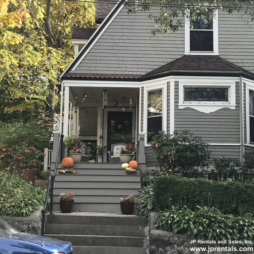 Primary Photo - 56 Rockview St