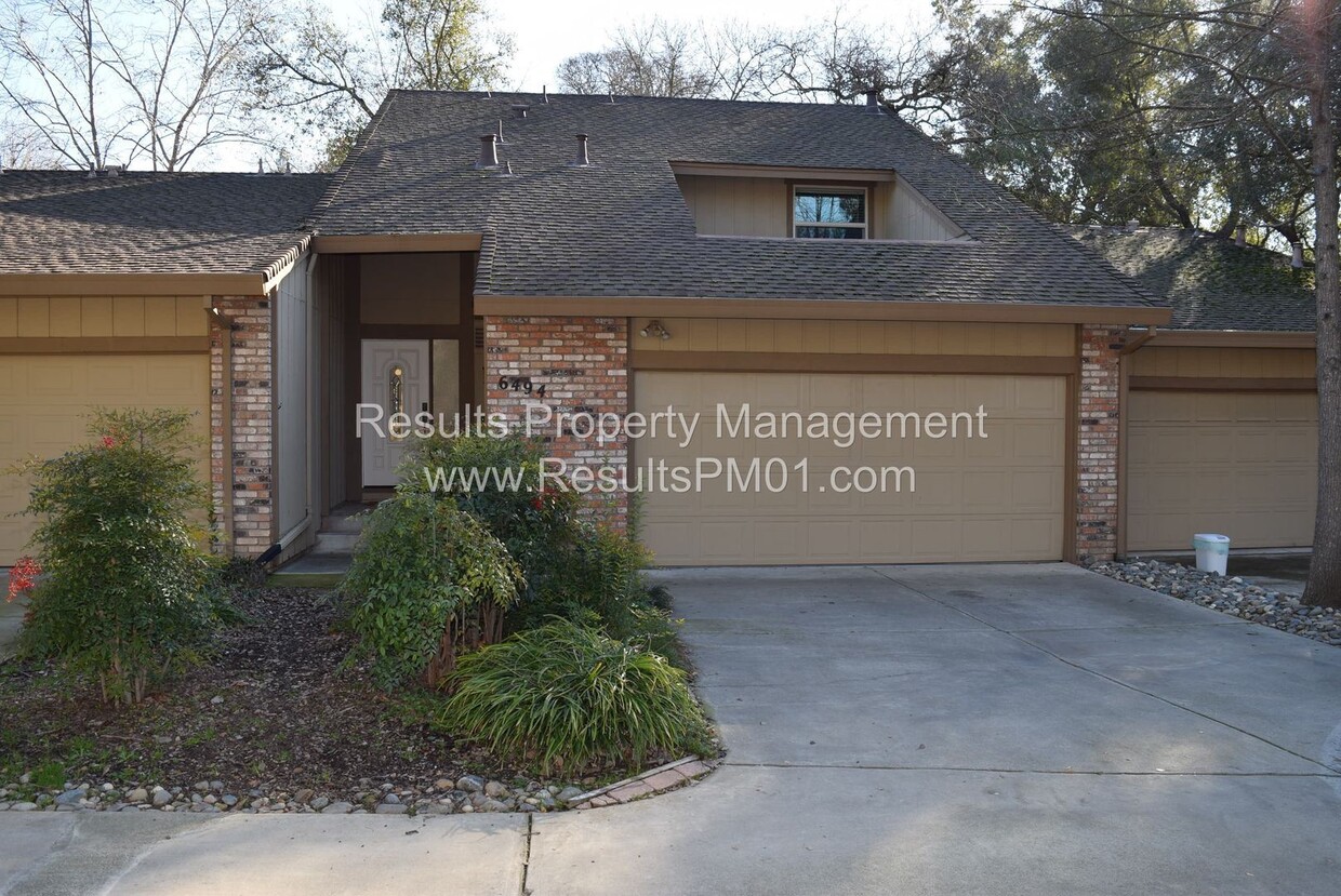 Primary Photo - 3 br, 2.5 bath House - 6494 Crosswoods Ct