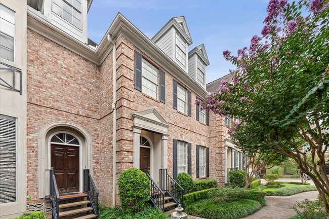 Foto del edificio - 6839 Staffordshire Blvd