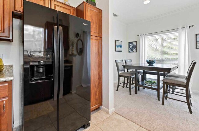 Foto del edificio - Open, Light, Inviting