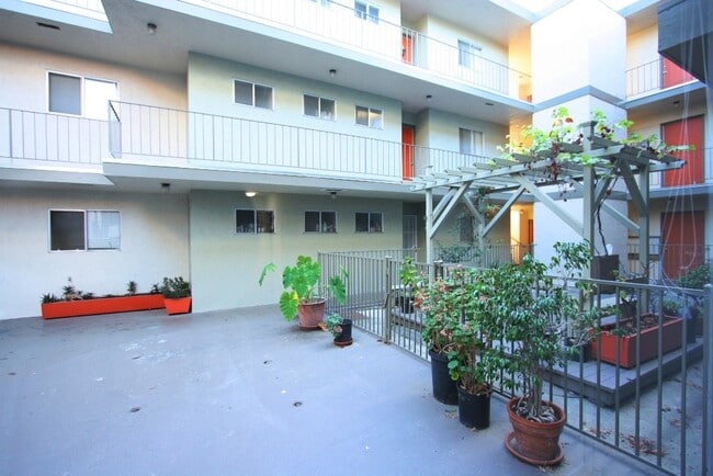 Building Photo - 3600 Dimond Ave