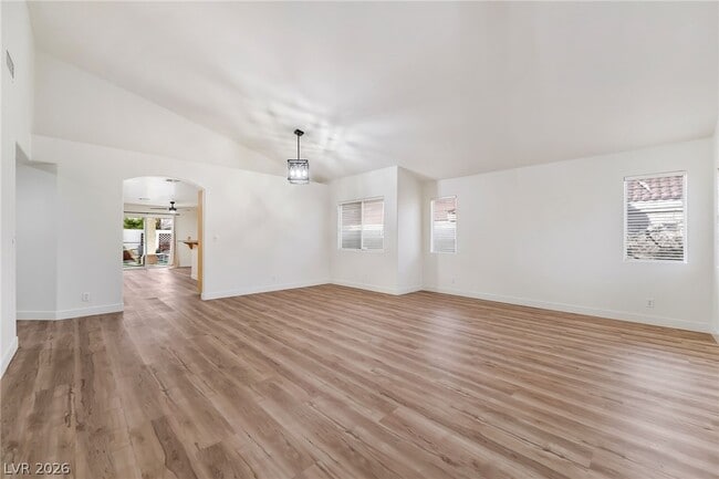 Building Photo - 17 Sandwedge Dr