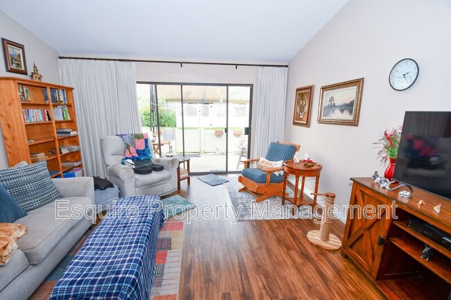 Foto del edificio - 17148 Village 17