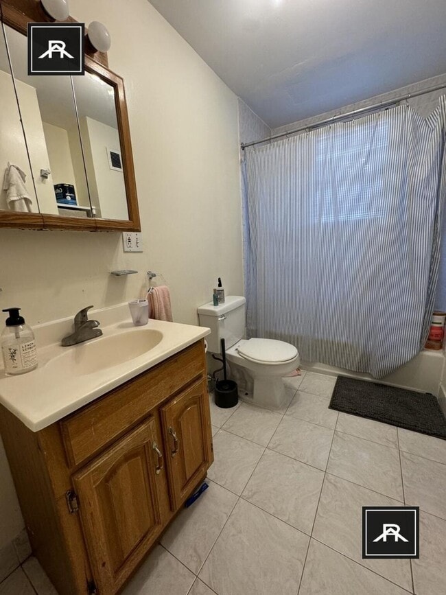 Photo - 4 bedroom in Brookline MA 02446 Apartment