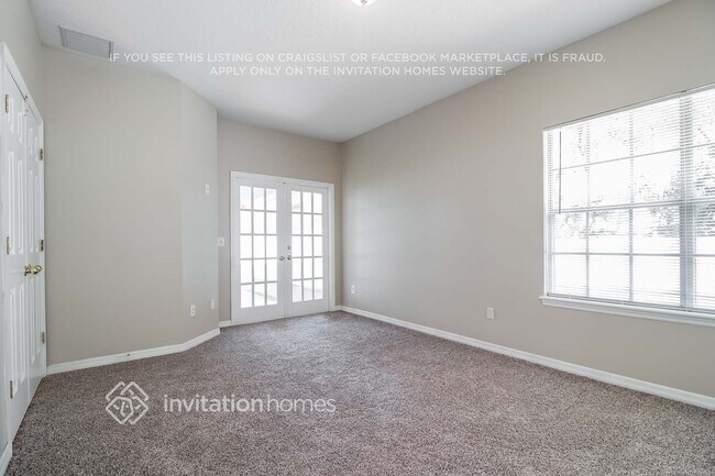 Building Photo - 750 W Artesia St
