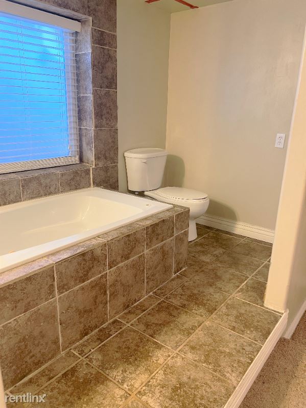 Building Photo - 3 br, 2 bath House - 7687 S 1650 E 2 Unit 2