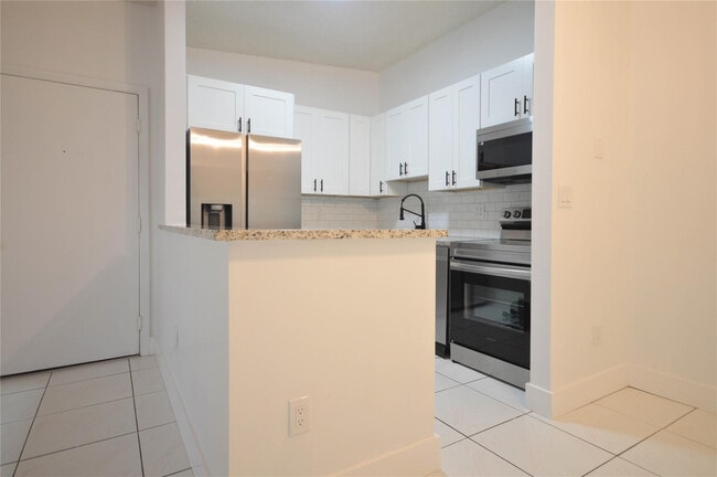 Building Photo - 9499 W McNab Rd