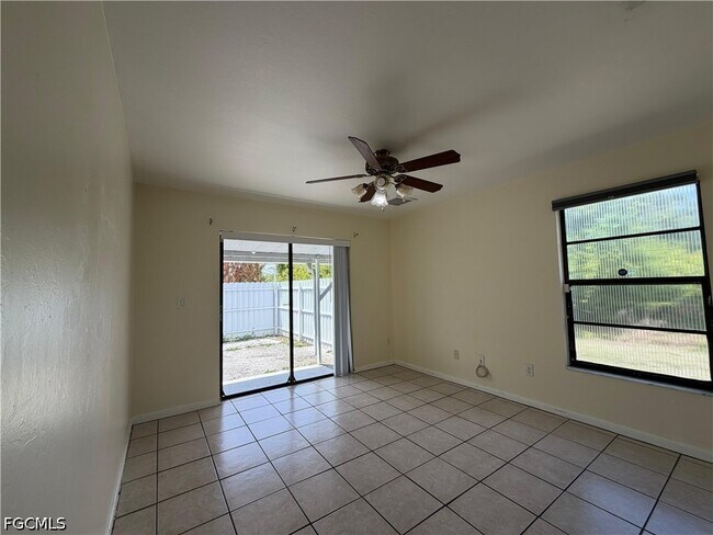 Foto del edificio - 4515 Douglas Ln