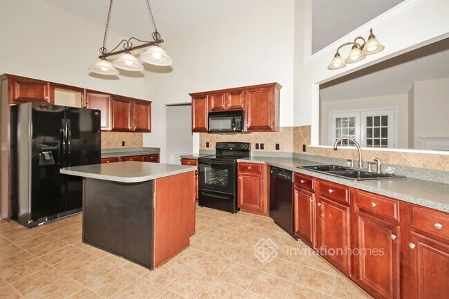 Building Photo - 6604 Misty Springs Ln
