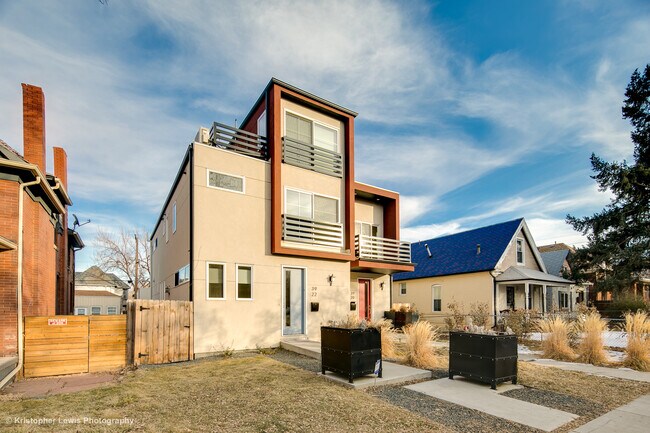 Foto del edificio - 3922 Umatilla St