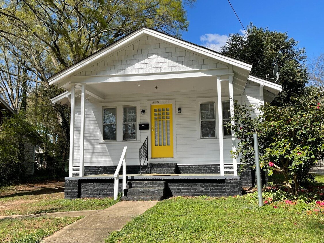 Primary Photo - Adorable Two Bedroom Home in Plaza Midwood!