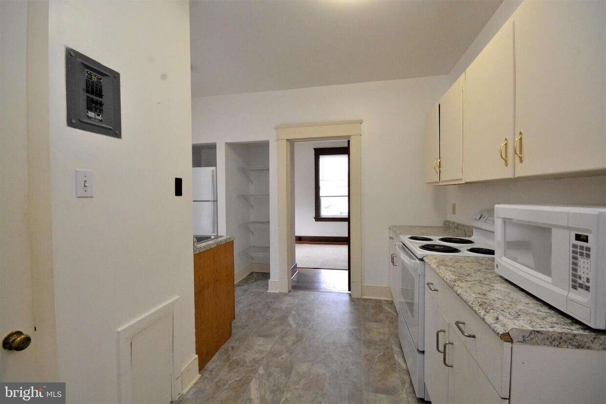 5 W MAIN St Unit 4, MIDDLETOWN, MD 21769 Room for Rent in MIDDLETOWN