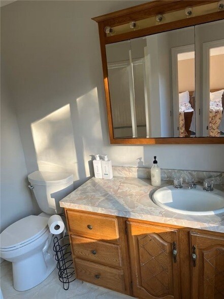 Foto del edificio - 16 Pleasant View Dr