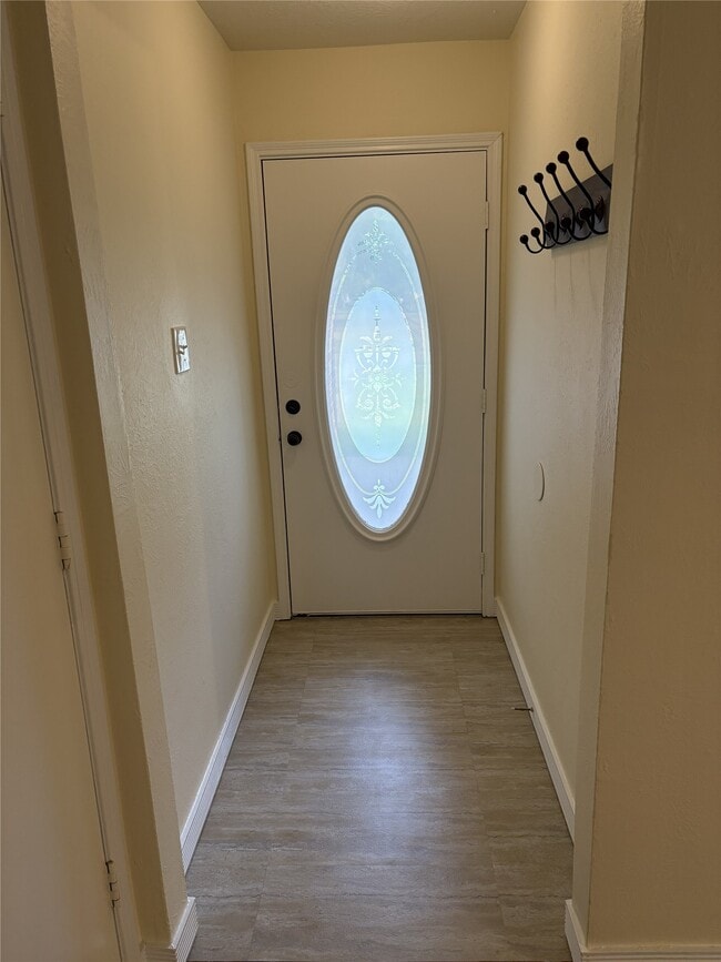 Foto del edificio - 115 N Shirley St