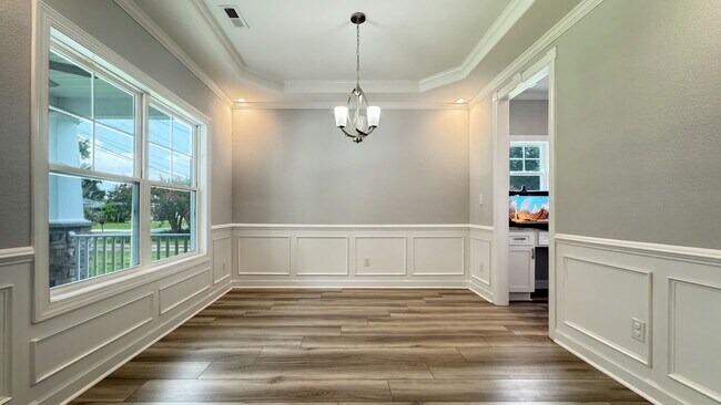 Building Photo - 3533 Parr Ln
