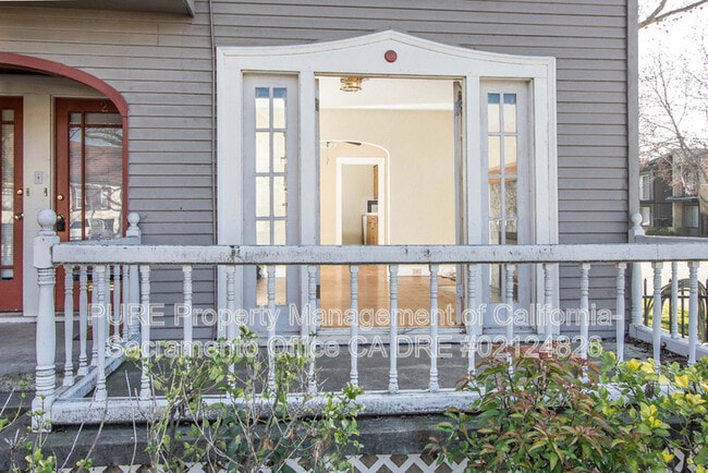 Foto del edificio - 2700 T St