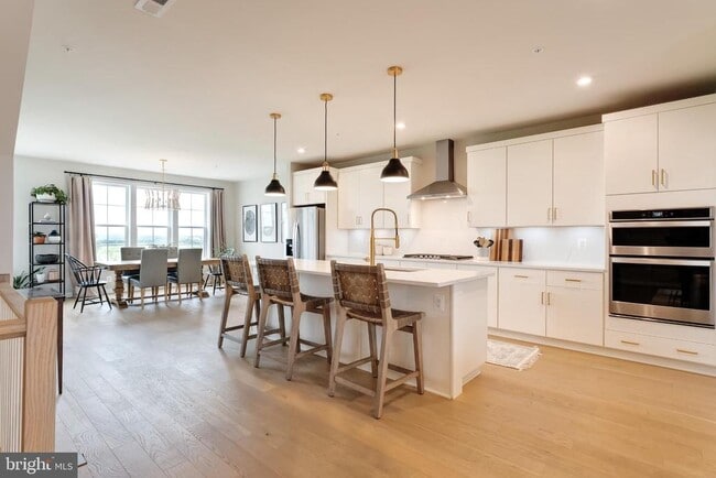 Building Photo - 22405 Claude Moore Dr