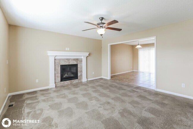 Building Photo - 1404 NE Jaclyn Dr, Grain Valley, MO 64029