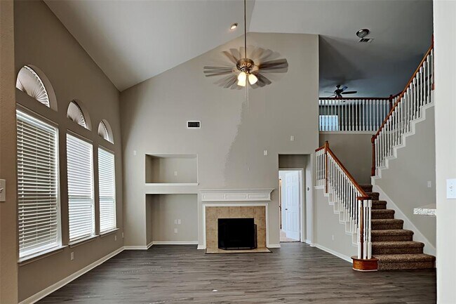 Foto del edificio - 10307 Summit Bridge Ln