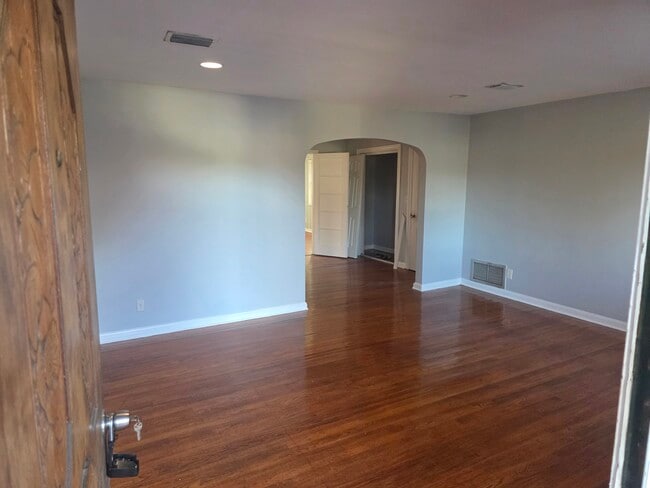 Living Room - 2232 Ribault Scenic Dr