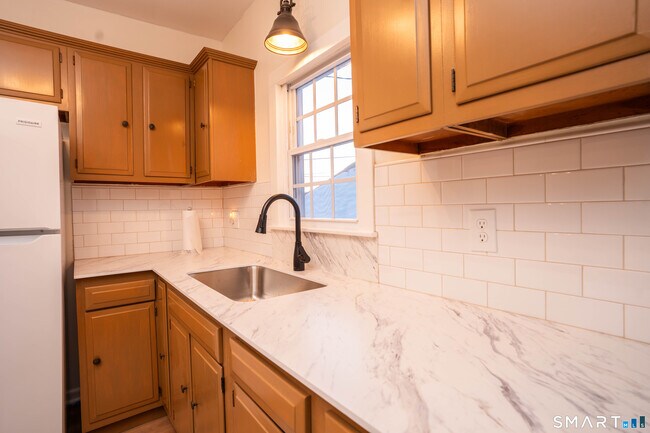 Foto del edificio - 31 Hall Ave