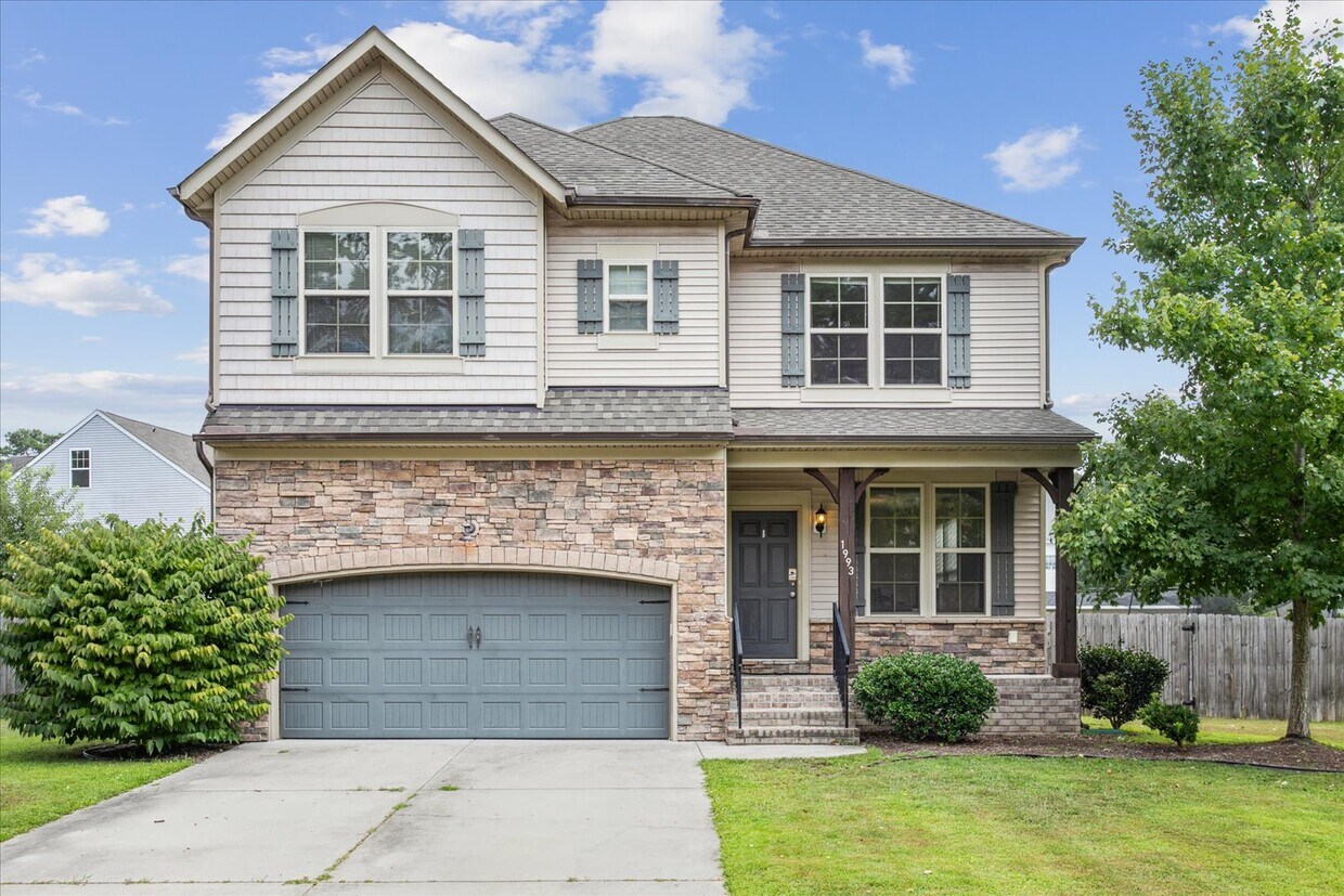 1993 Merrick Dr, Gloucester Point, VA 23072 House Rental in