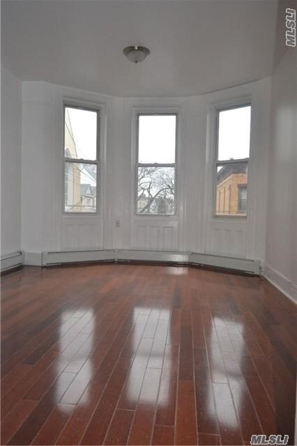 Foto del edificio - 87-21 85th St