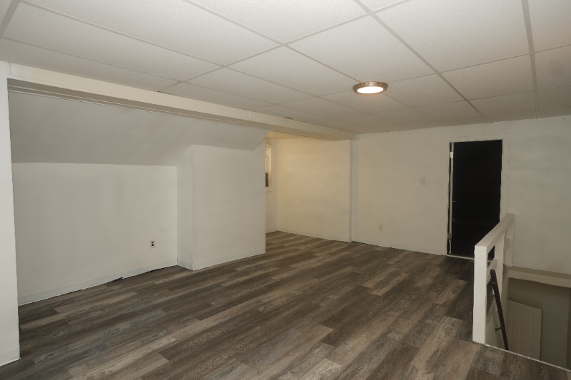 Building Photo - 658 Oak Hill Ave