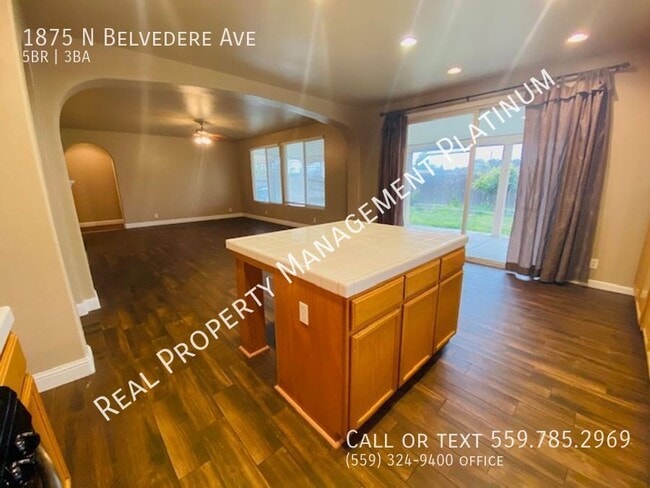 Building Photo - 1875 N Belvedere Ave