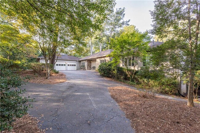 Foto del edificio - 3536 Mill Creek Rd NE