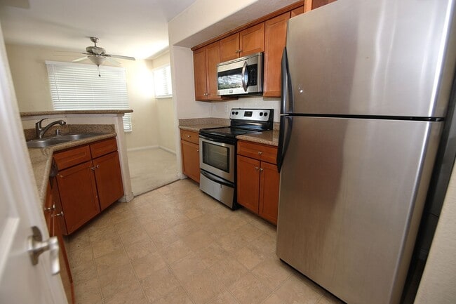 Building Photo - COZY 2BR 2BA UNIT IN BORGATA CONDOMINIUMS ...