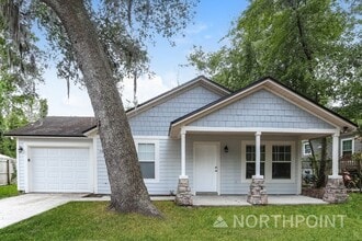Building Photo - 7860 Rondo Ave