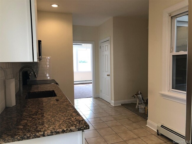 Foto del edificio - 6 Nassau Blvd