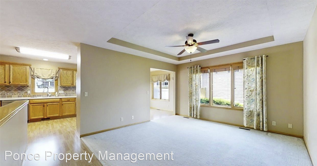 Building Photo - 4 br, 3 bath House - 7230 s 16th