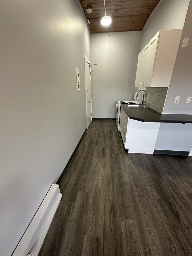 Building Photo - 4621 Veterans Way