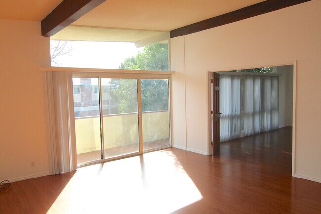 Foto del edificio - 7733 St Bernard St