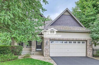 Building Photo - 3272 119th Ave NE