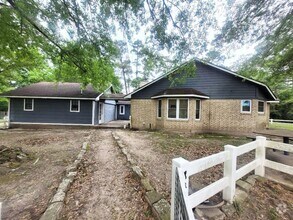 Building Photo - 11 Davis Reed Ln